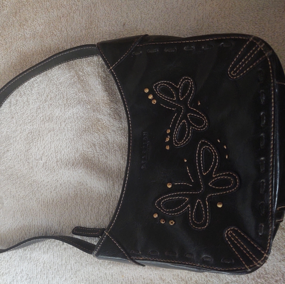 🚨Kenneth Cole Reaction shoulder purse(T6)